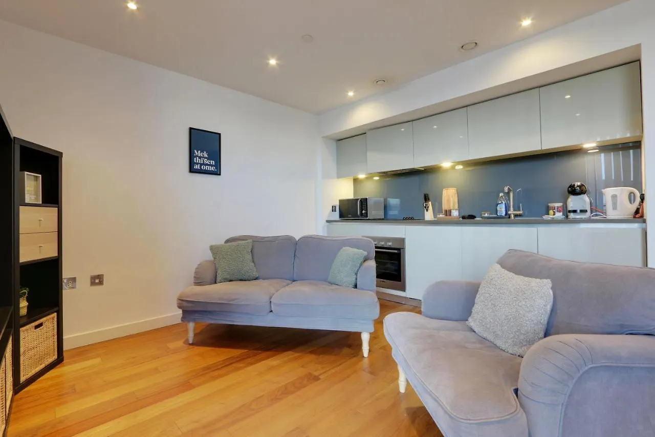 Heart Of The City - Fantastic, Spacious 2 Bed Apartment, Netflix, Stunning Views, Sheffield City Centre 아파트